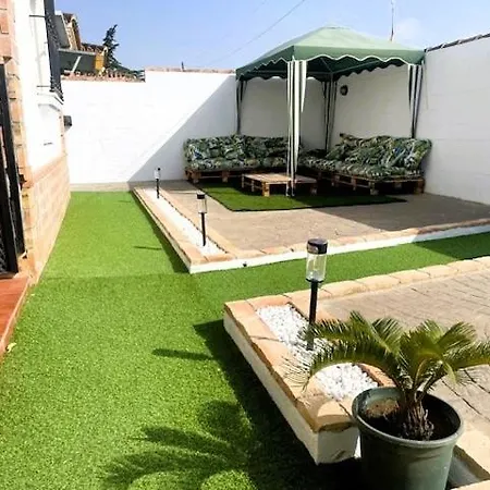 Holiday home Familiar Relax Con Piscina Chiclana de la Frontera