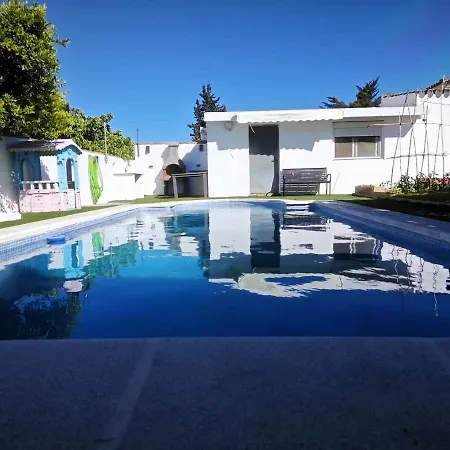 Holiday home Familiar Relax Con Piscina