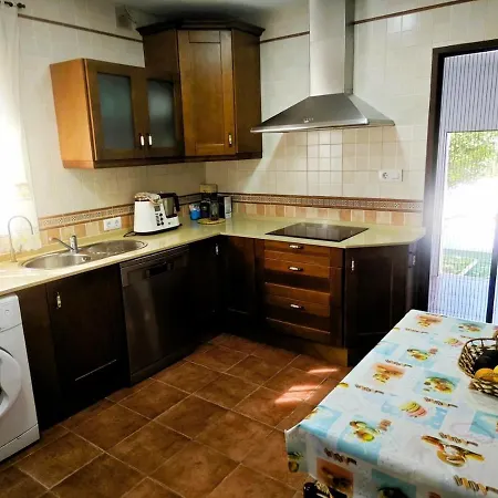 Holiday home Familiar Relax Con Piscina *