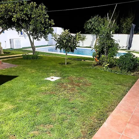 Familiar Relax Con Piscina Holiday home Chiclana de la Frontera